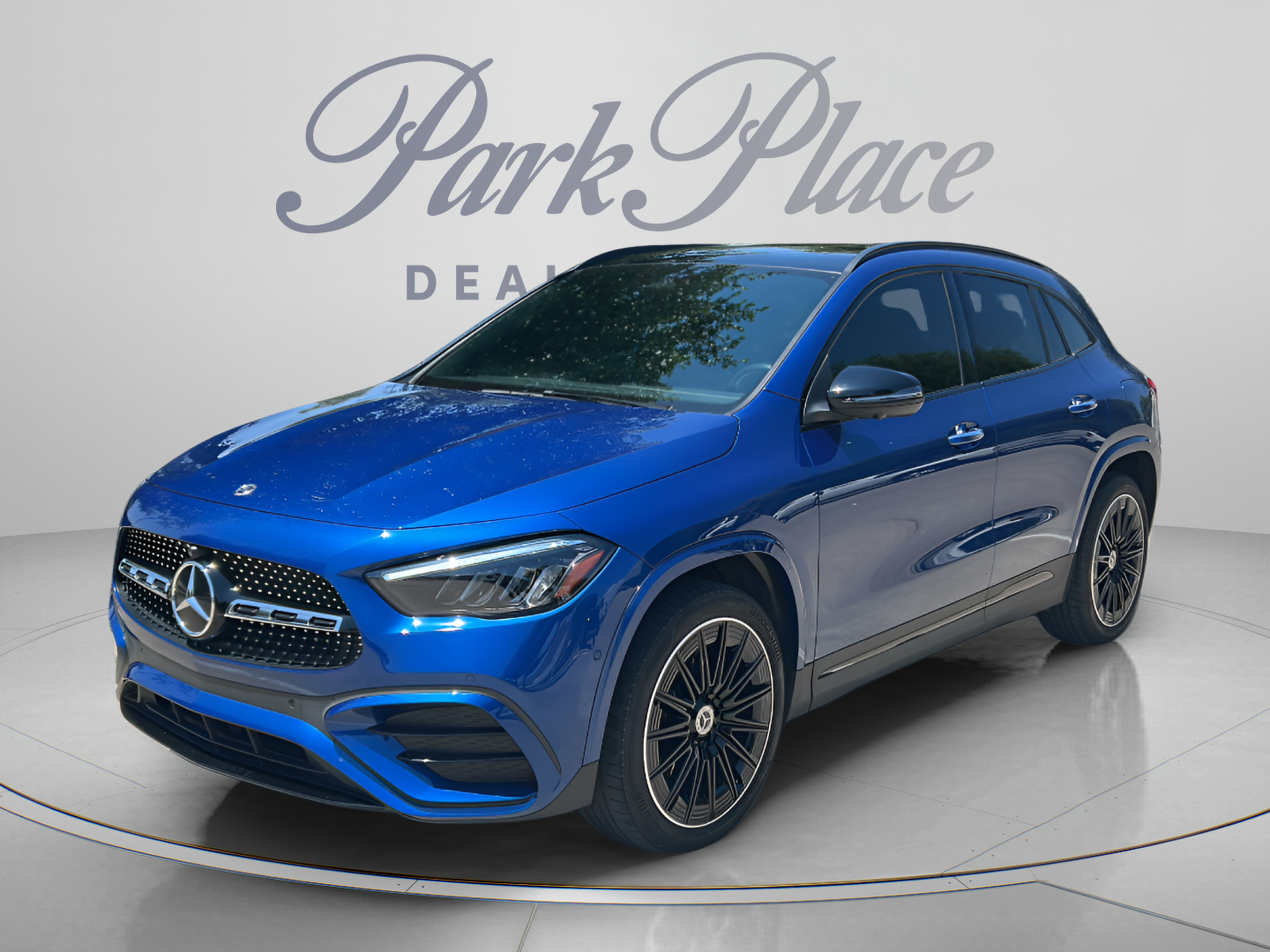 Used 2025 Mercedes-Benz GLA 250 image 1