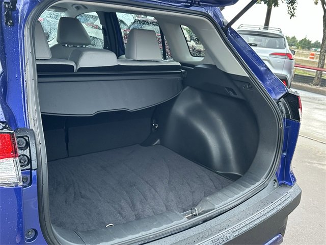 Used 2025 Toyota Corolla Cross LE image 29