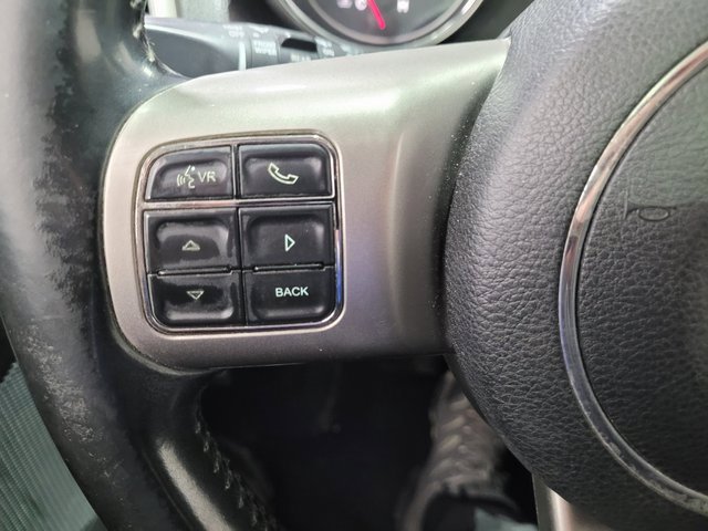 Used 2012 Jeep Grand Cherokee Altitude image 31