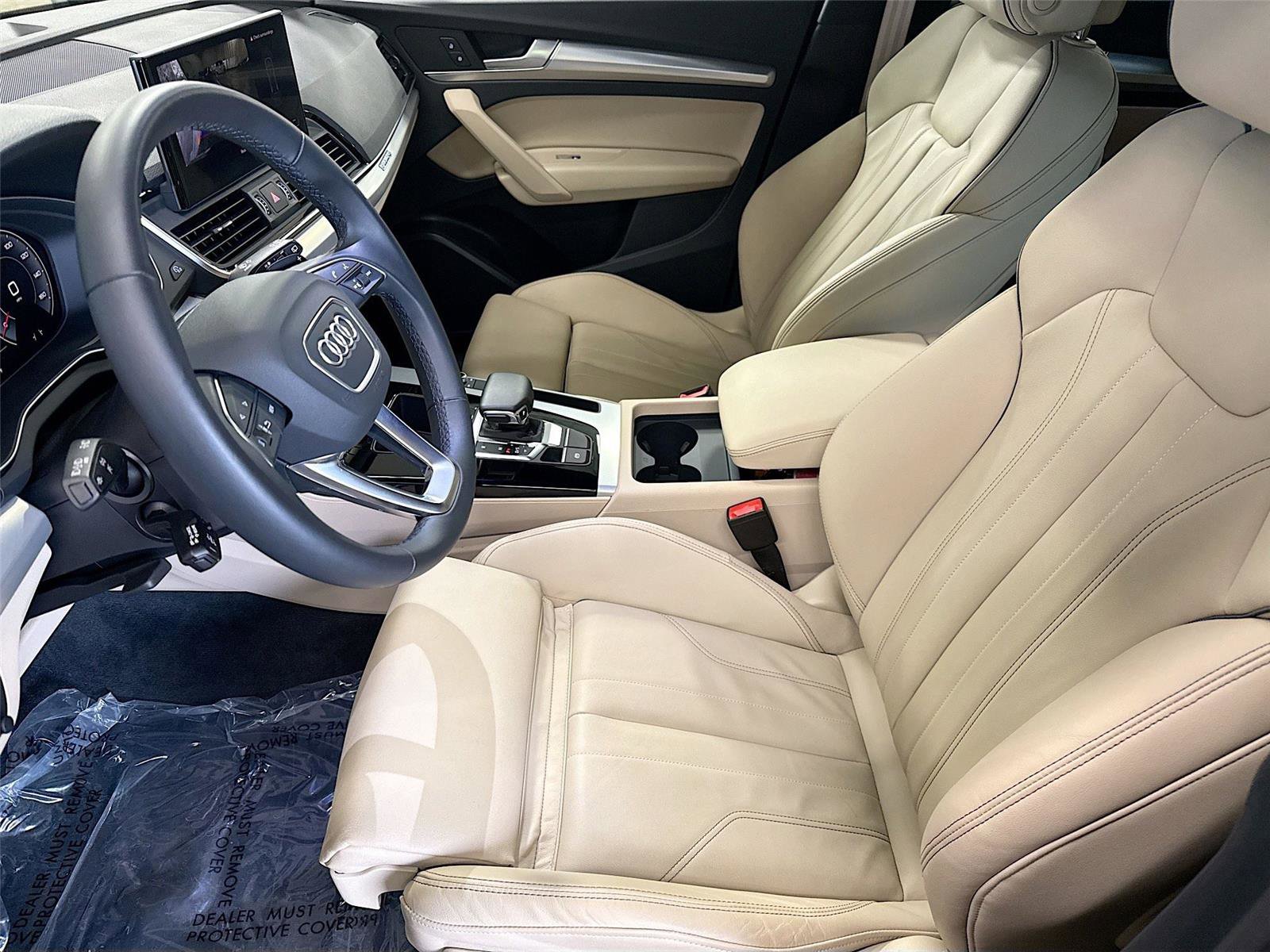 Certified 2025 Audi Q5 2.0T Premium w/ Convenience Plus Package AWD/4WD image 9