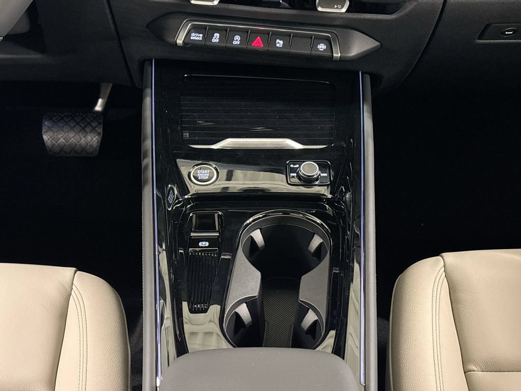New 2026 Audi Q3 quattro 2.0T AWD/4WD image 13