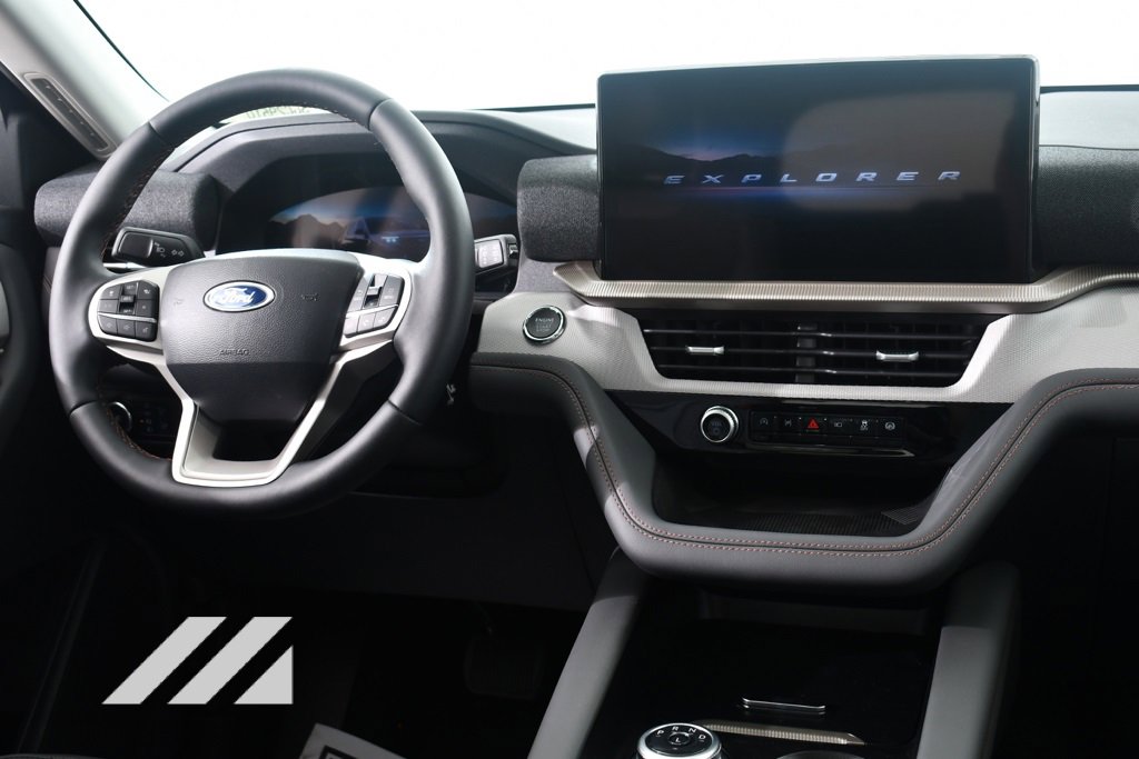 New 2025 Ford Explorer Active w/ Active Comfort Package image 8