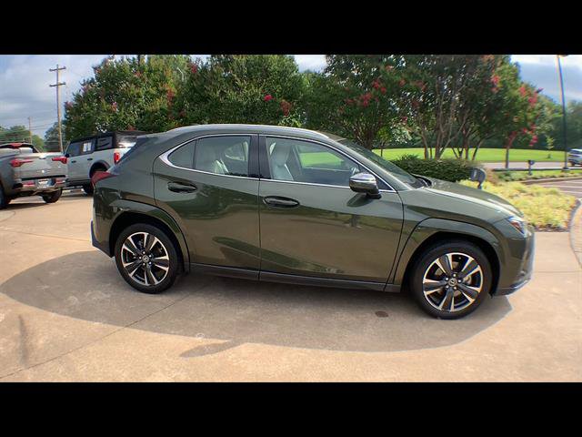 Certified 2025 Lexus UX 300h FWD w/ Cold Area Package image 9