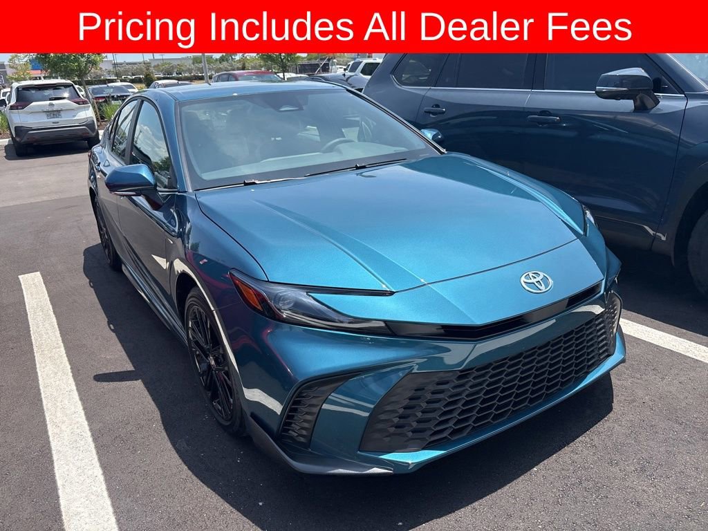 Used 2026 Toyota Camry SE FWD image 1