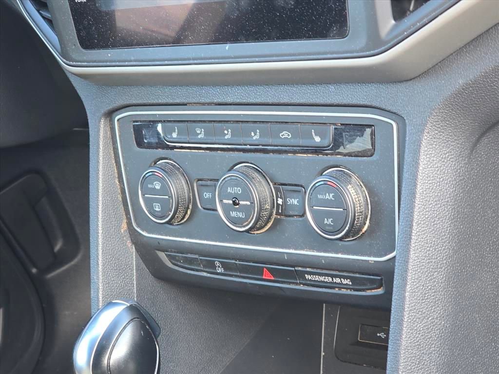 Used 2021 Volkswagen Atlas Cross Sport SE image 8