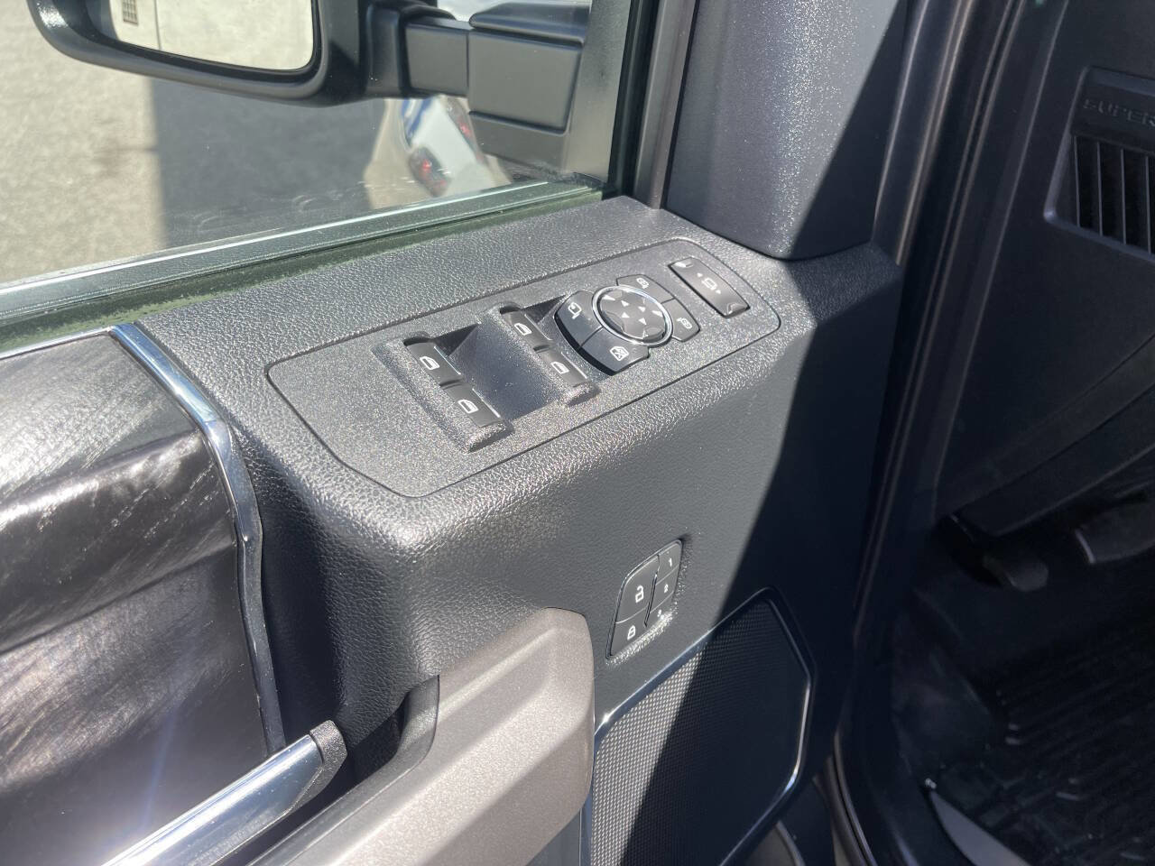 Used 2019 Ford F250 Platinum w/ Platinum Ultimate Package AWD/4WD image 15