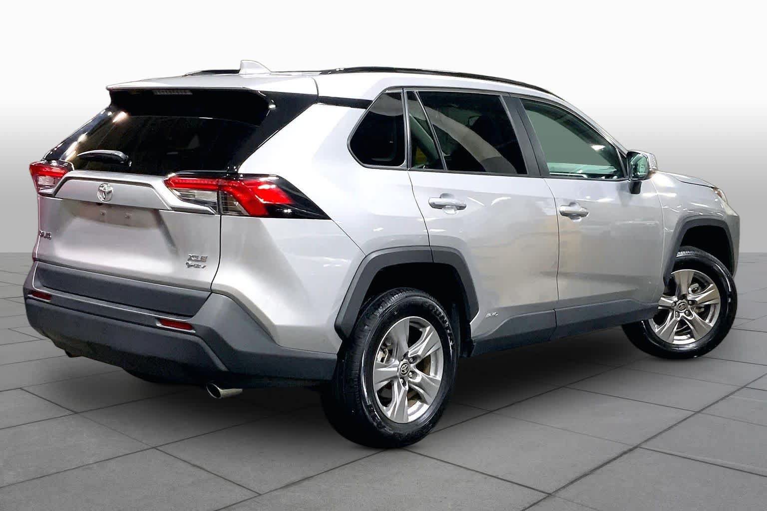 Certified 2025 Toyota RAV4 XLE AWD/4WD image 13