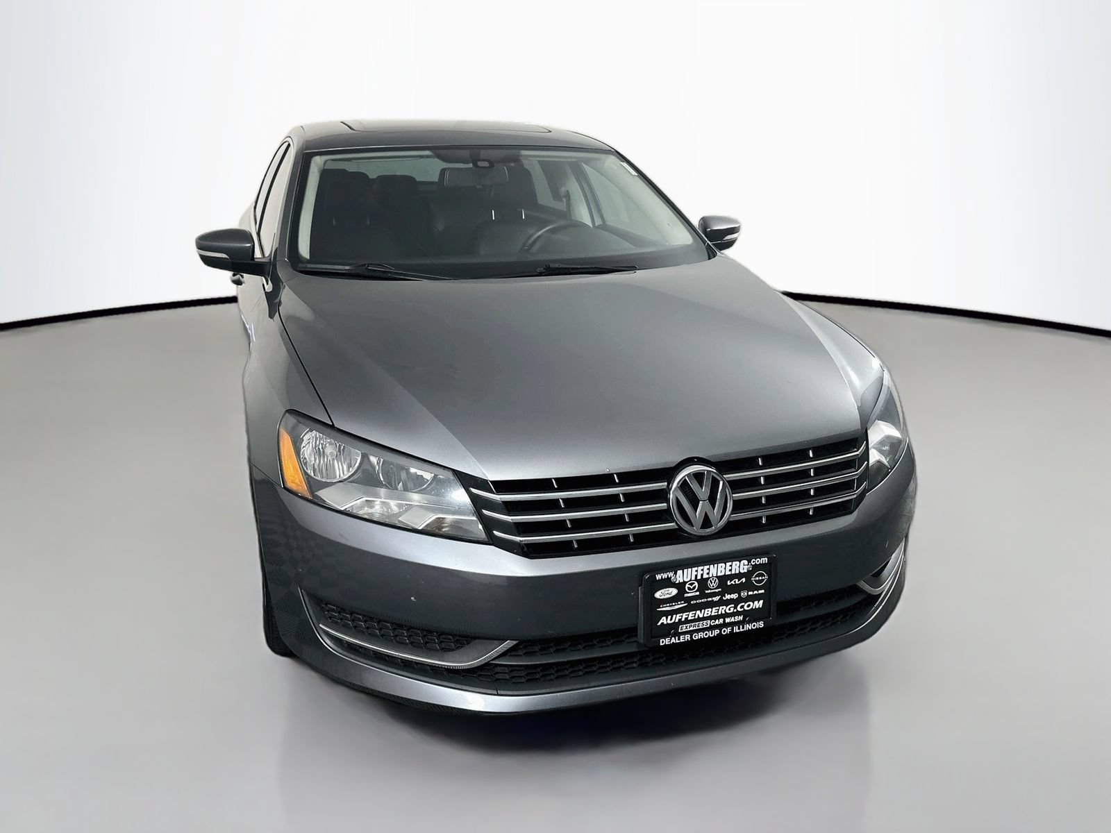 Used 2015 Volkswagen Passat TDI SE FWD video 1