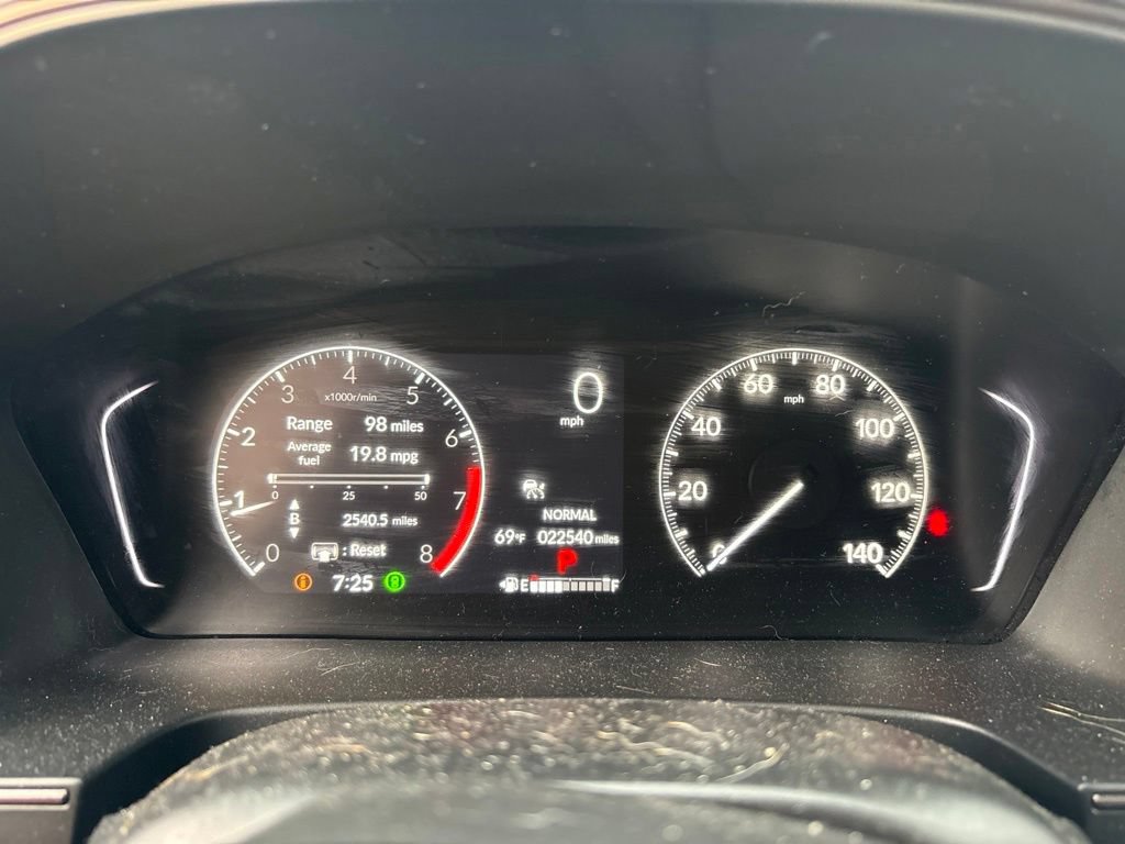 Used 2025 Honda Pilot TrailSport image 27
