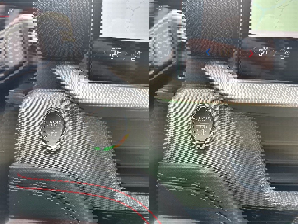 Used 2025 Ford Explorer ST-Line w/ Premium Package image 26