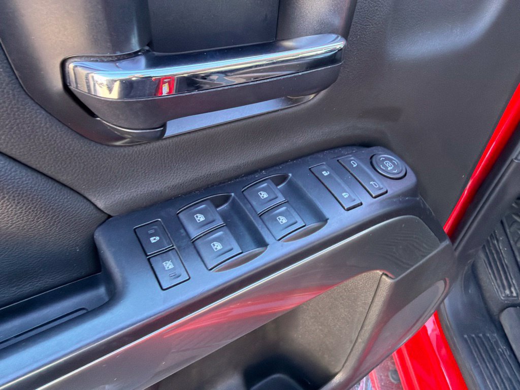 Used 2018 Chevrolet Silverado 1500 LT w/ Texas Edition AWD/4WD image 12