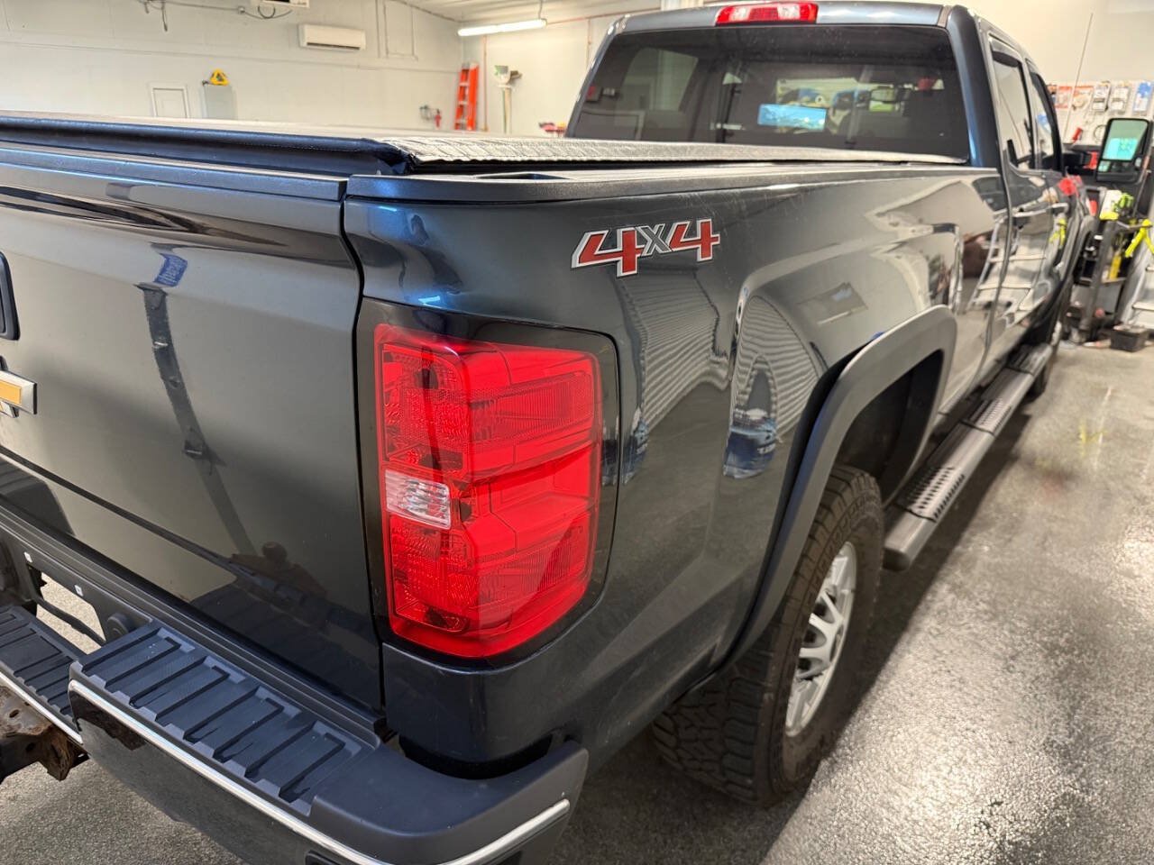 Used 2017 Chevrolet Silverado 2500 W/T w/ WT Convenience Package AWD/4WD image 8