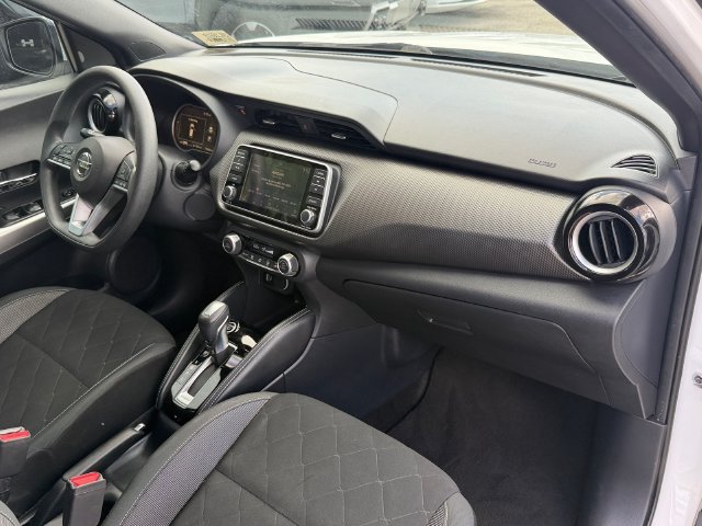 Used 2019 Nissan Kicks SV FWD image 18