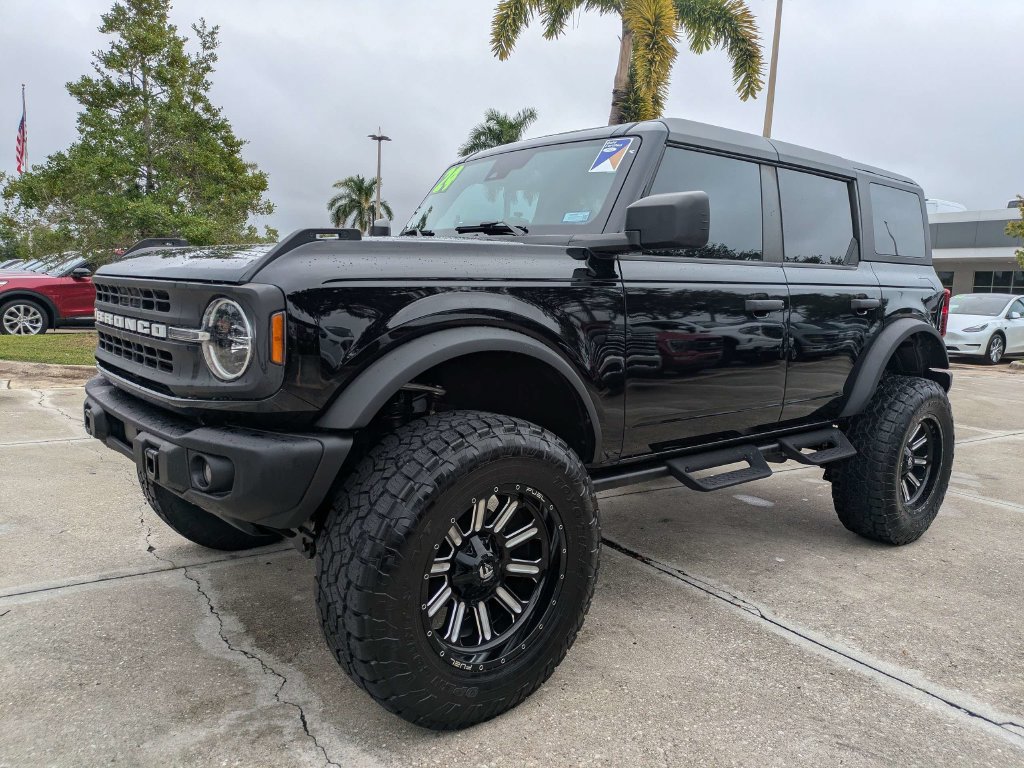 Used 2024 Ford Bronco Black Diamond AWD/4WD image 7