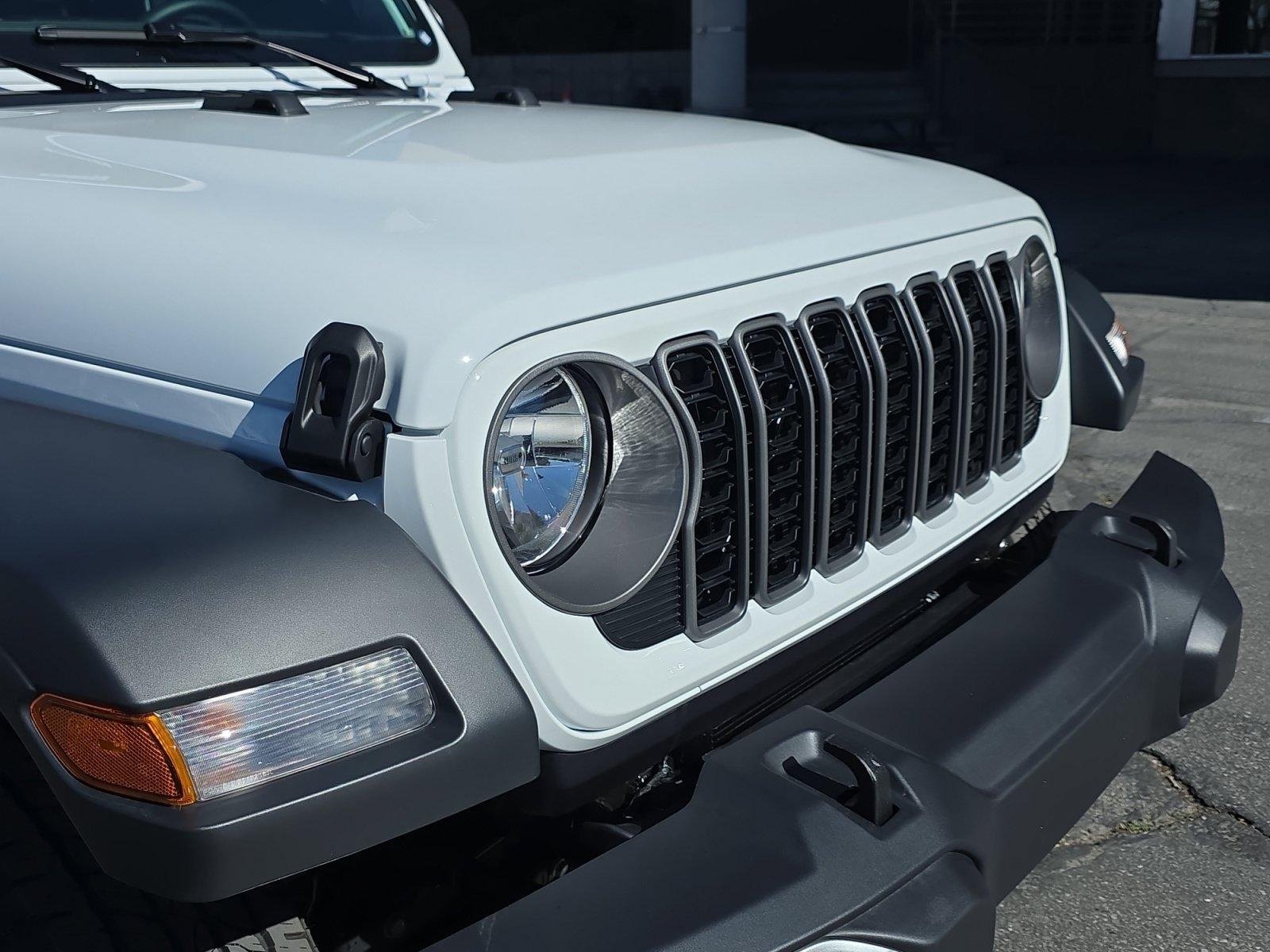 New 2026 Jeep Gladiator Sport AWD/4WD image 9
