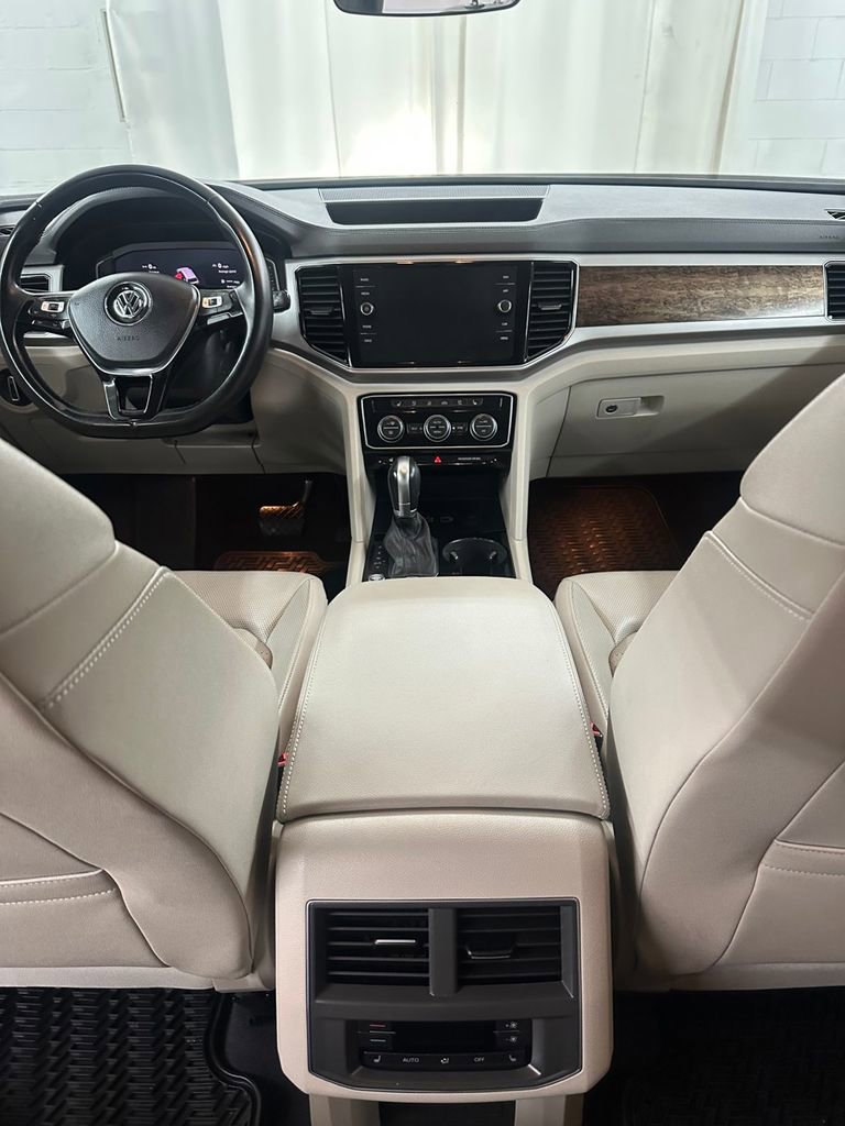 Used 2019 Volkswagen Atlas SEL Premium image 25