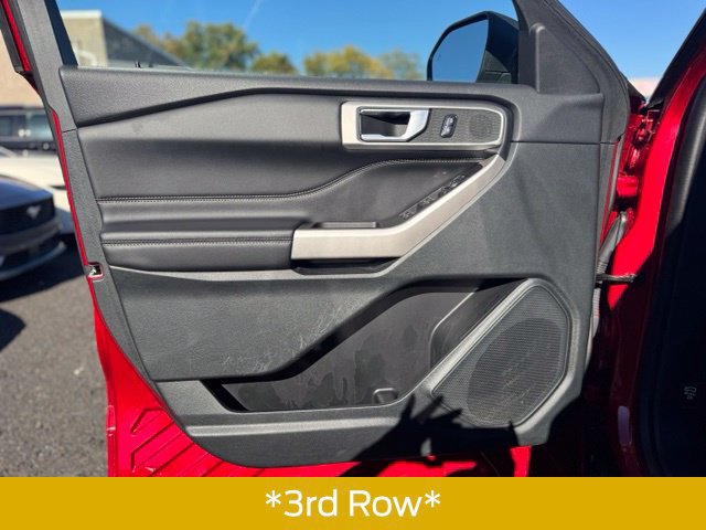 Used 2023 Ford Explorer XLT w/ Equipment Group 202A AWD/4WD image 11