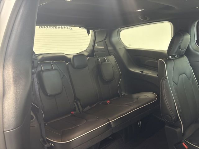 New 2026 Chrysler Pacifica Limited w/ S Appearance Package image 31