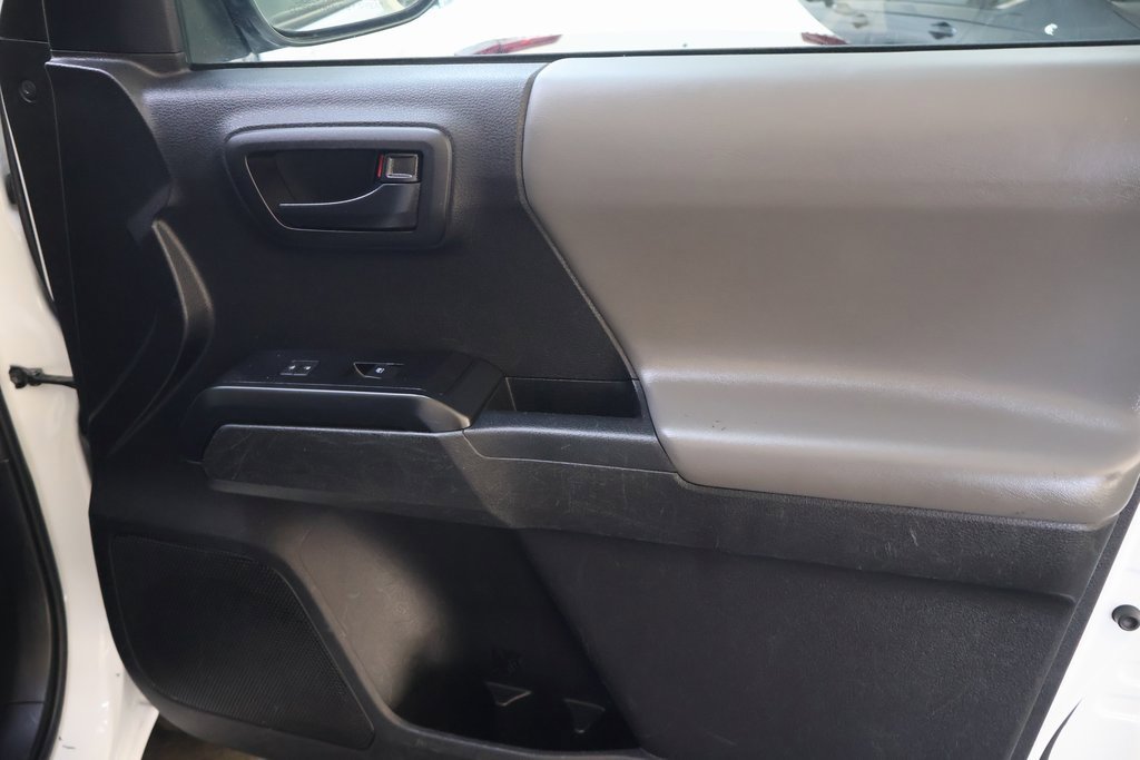 Used 2021 Toyota Tacoma SR image 12