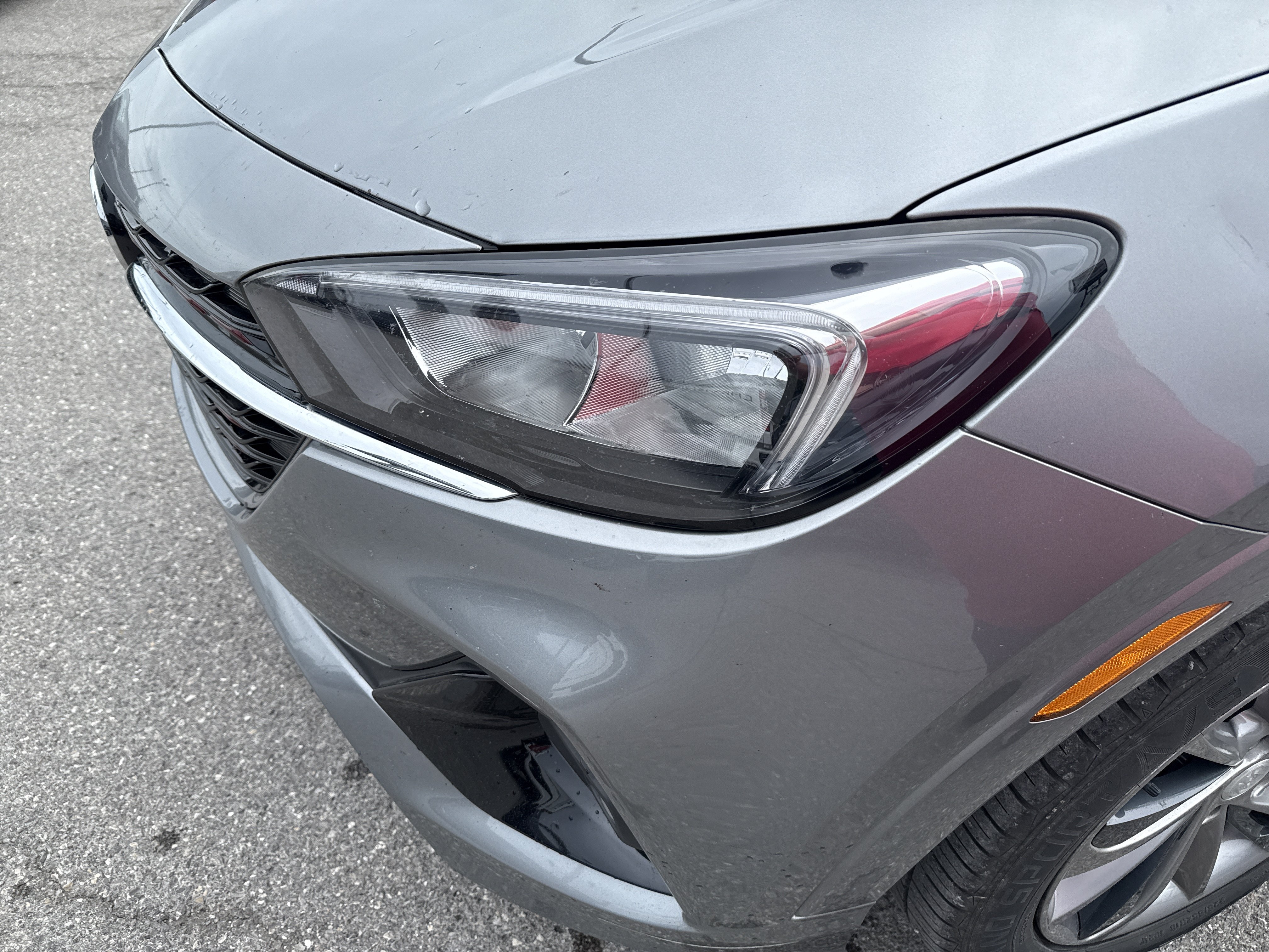 Used 2023 Buick Encore GX Select w/ Sport Touring Package FWD image 9