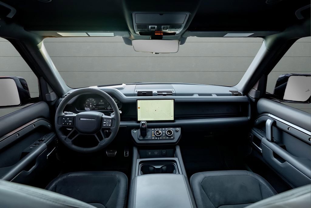 Used 2023 Land Rover Defender 110 V8 image 21