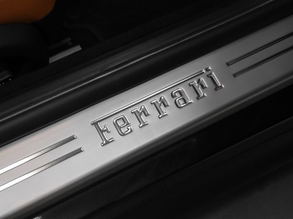 Certified 2018 Ferrari 812 Superfast RWD image 21
