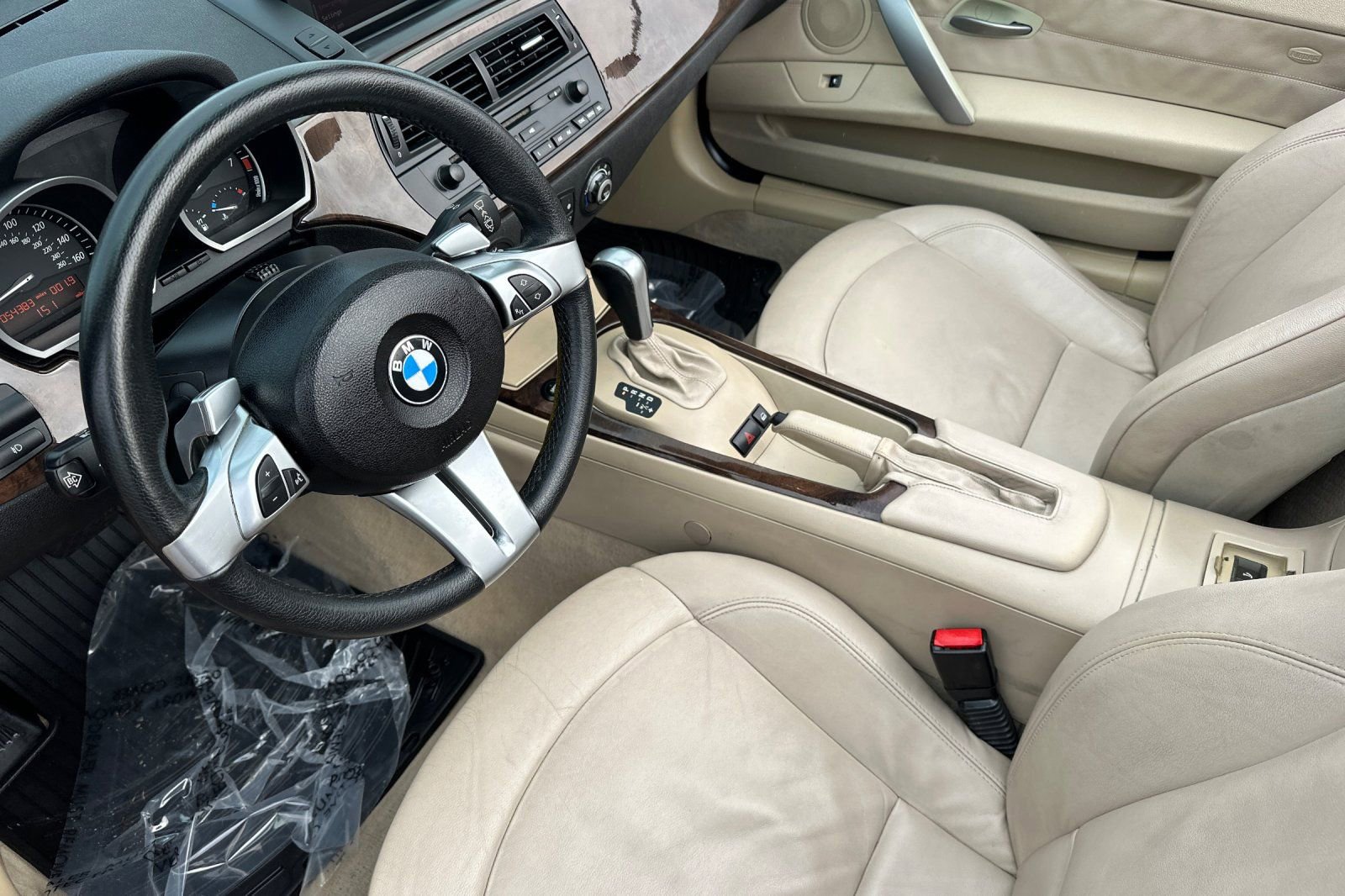 Used 2008 BMW Z4 3.0i image 11