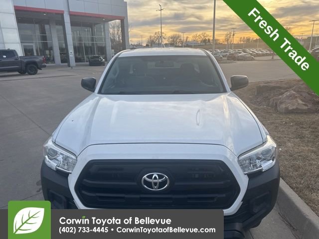 Used 2016 Toyota Tacoma SR image 13