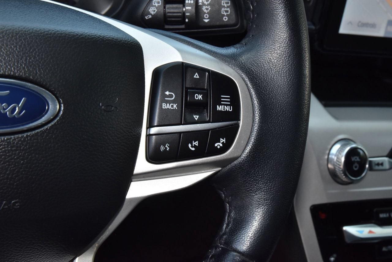Used 2023 Ford Explorer XLT w/ Equipment Group 202A AWD/4WD image 25