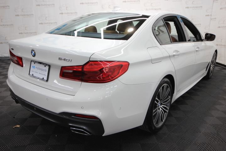 Used 2018 BMW 540i xDrive image 6