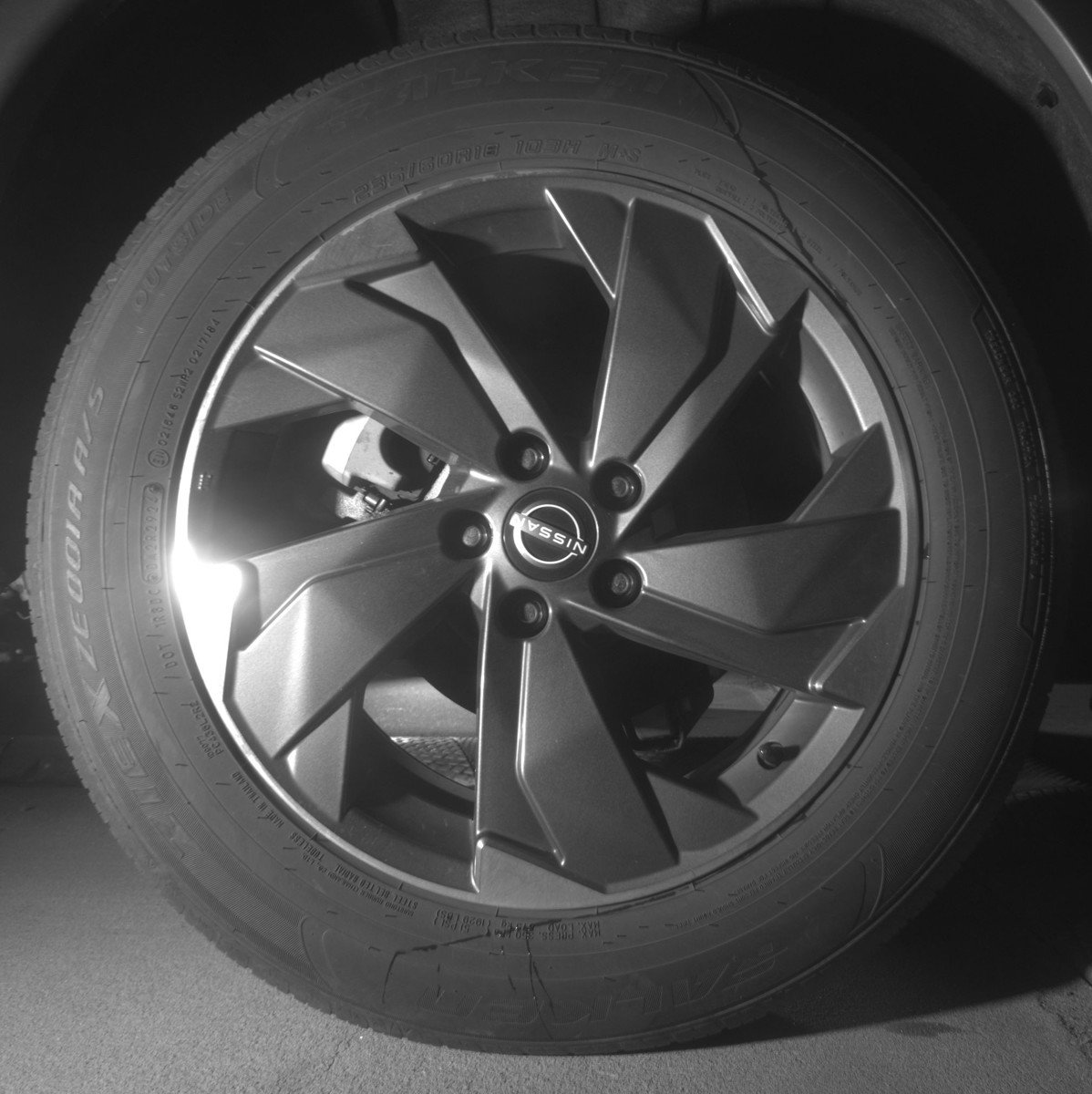 Used 2025 Nissan Rogue SV FWD image 15