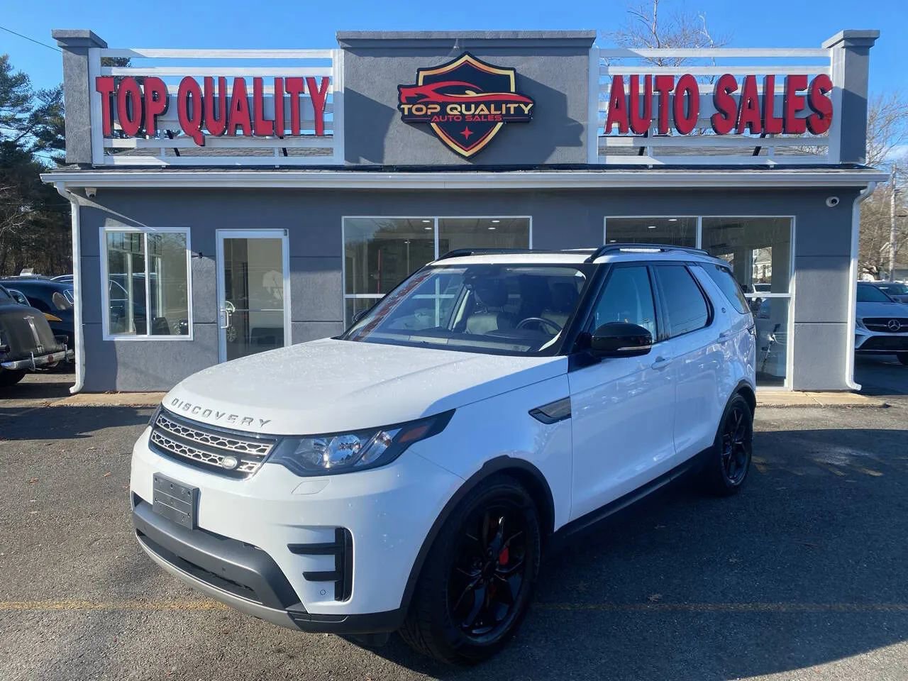 Used 2018 Land Rover Discovery SE