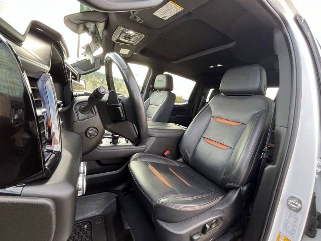 Used 2024 GMC Sierra 1500 AT4 w/ Technology Package AWD/4WD image 18