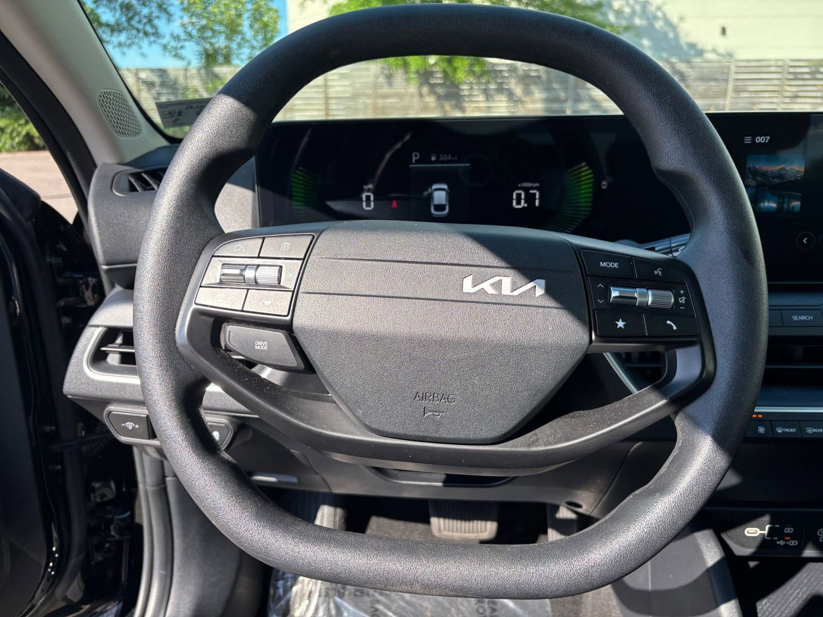 Used 2025 Kia K4 FWD image 28