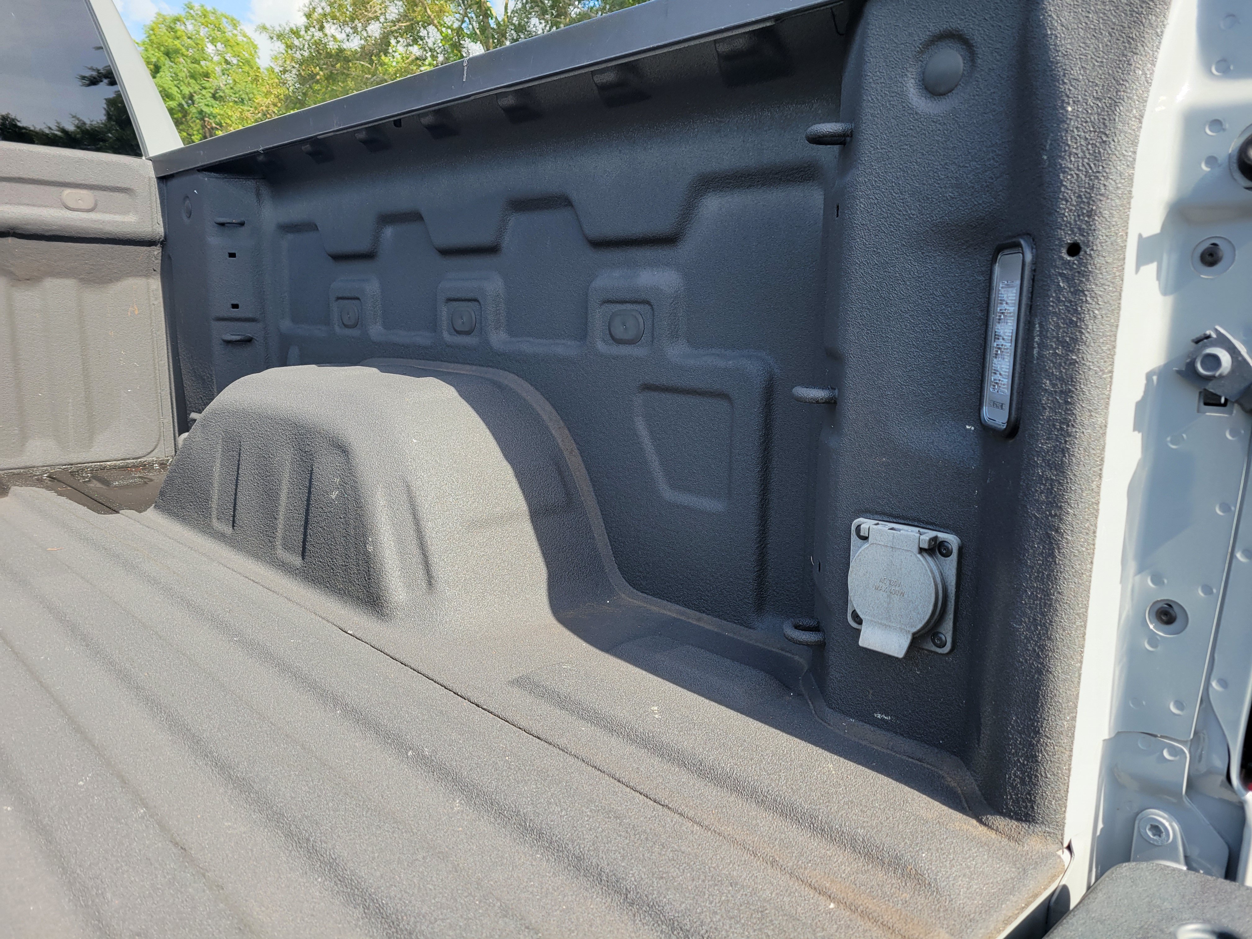 Certified 2024 Chevrolet Silverado 1500 Custom w/ Turbomax Blackout Package RWD image 9