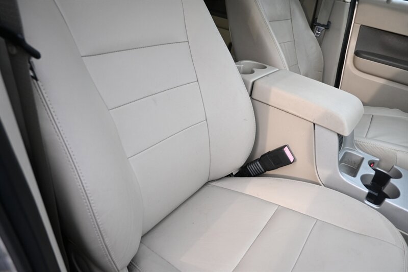 Used 2009 Ford Escape XLT image 55