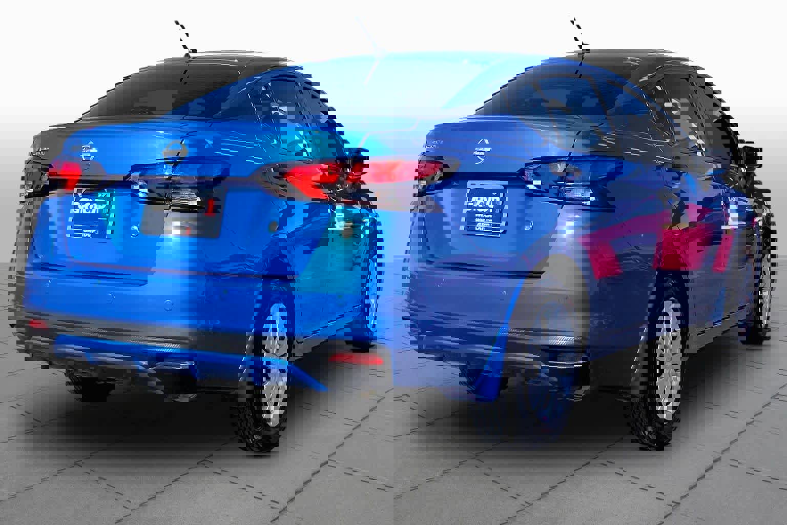 Used 2024 Nissan Versa S w/ Trunk Package FWD image 13