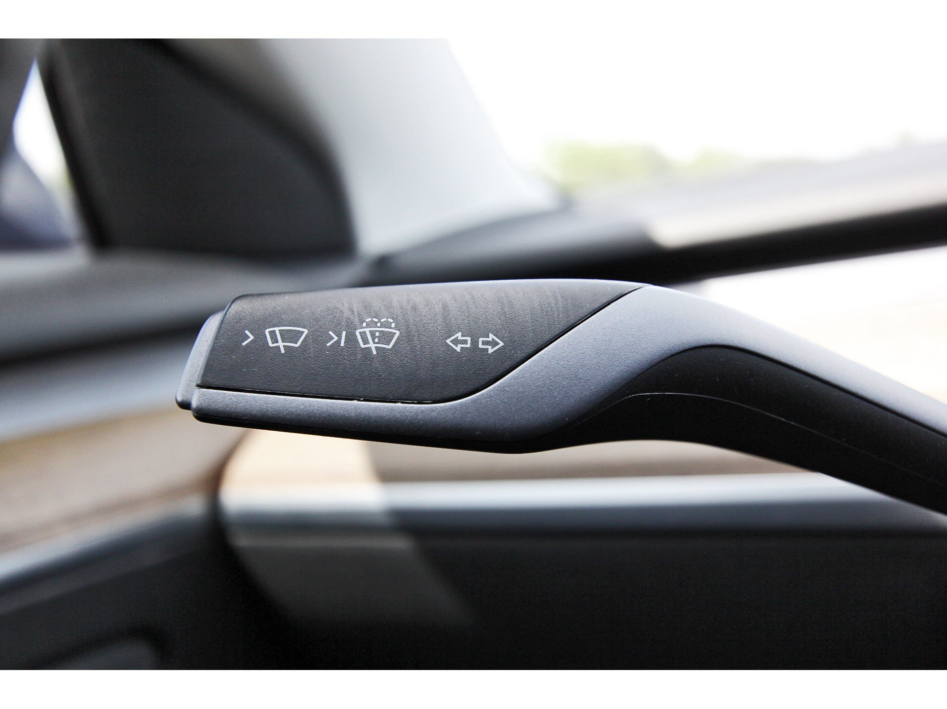 Used 2022 Tesla Model 3 Long Range AWD/4WD image 17
