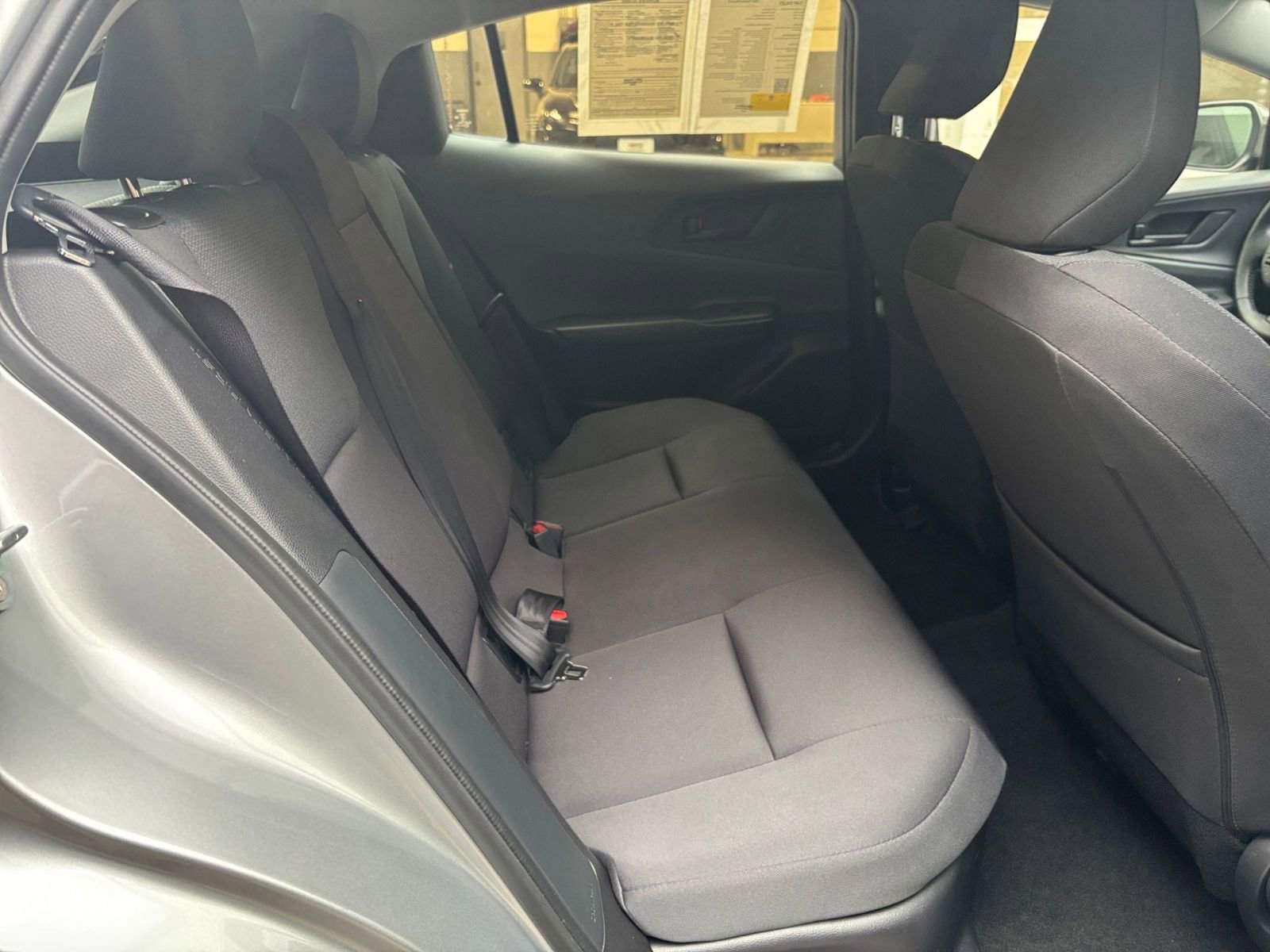 Used 2025 Toyota Prius LE image 37