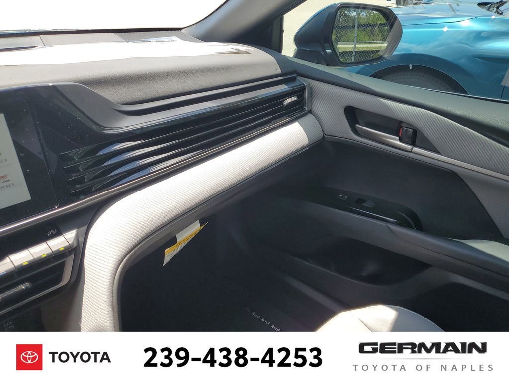 New 2025 Toyota Camry SE FWD image 32