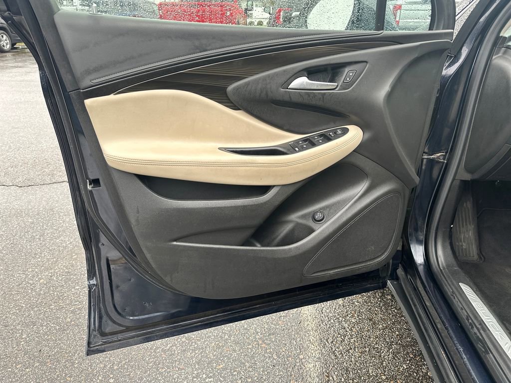 Used 2020 Buick Envision Preferred AWD/4WD image 10