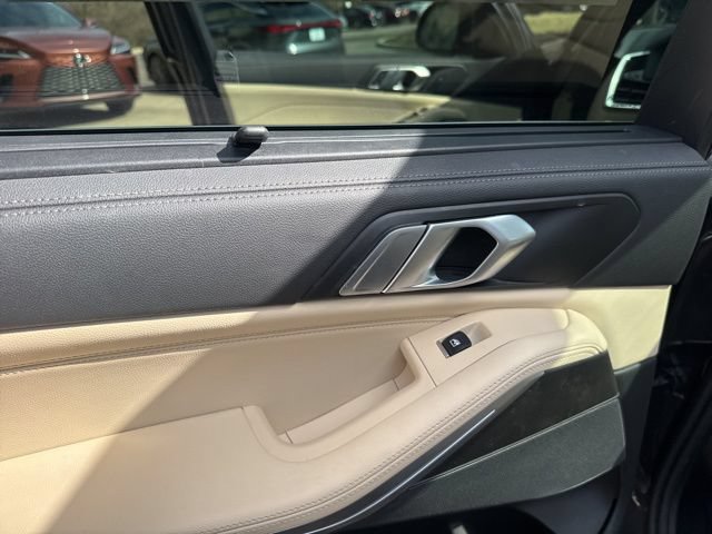 Used 2022 BMW X5 xDrive40i w/ Executive Package AWD/4WD image 31
