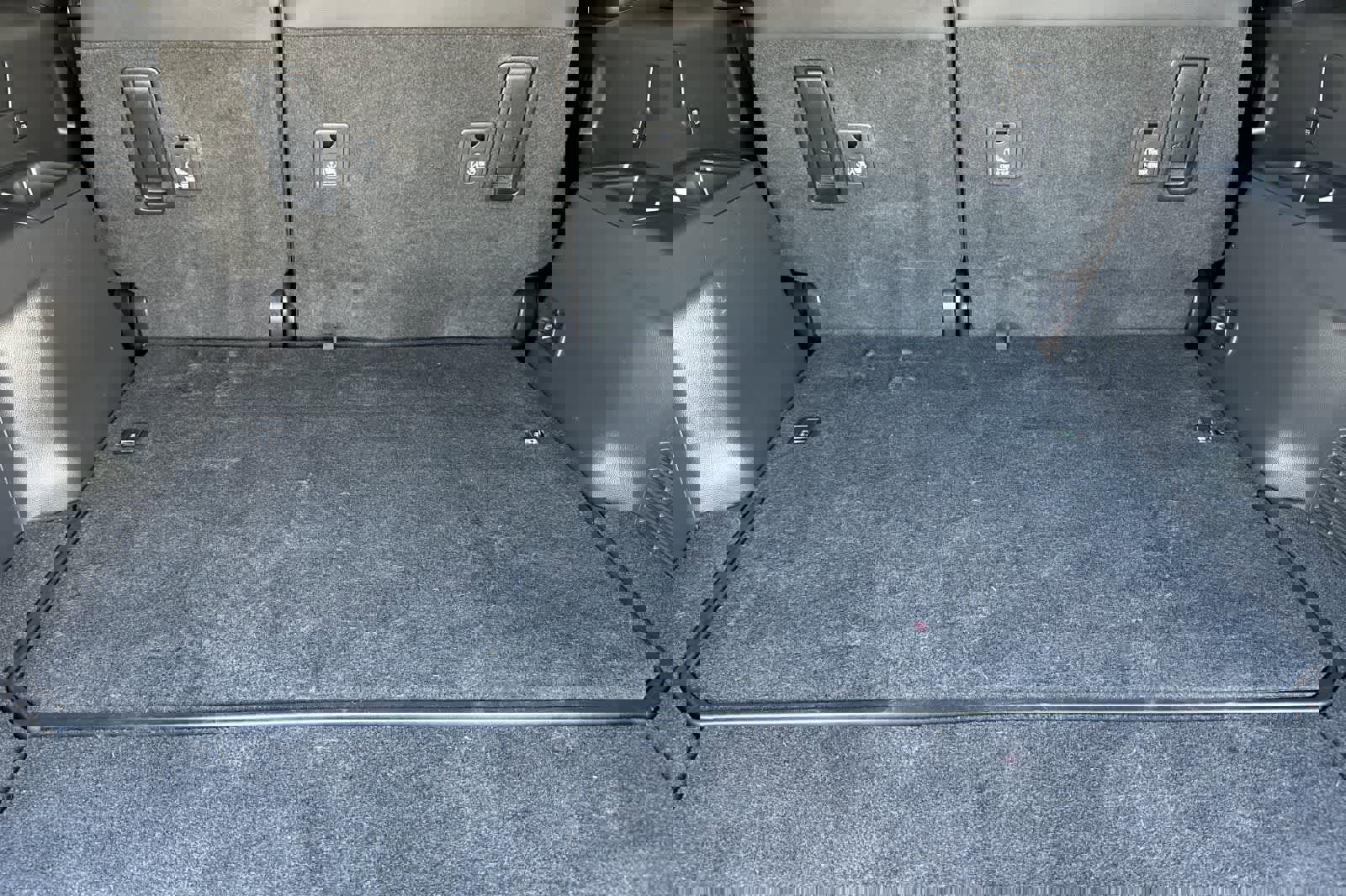 Used 2025 Toyota Land Cruiser w/ Premium Package image 18