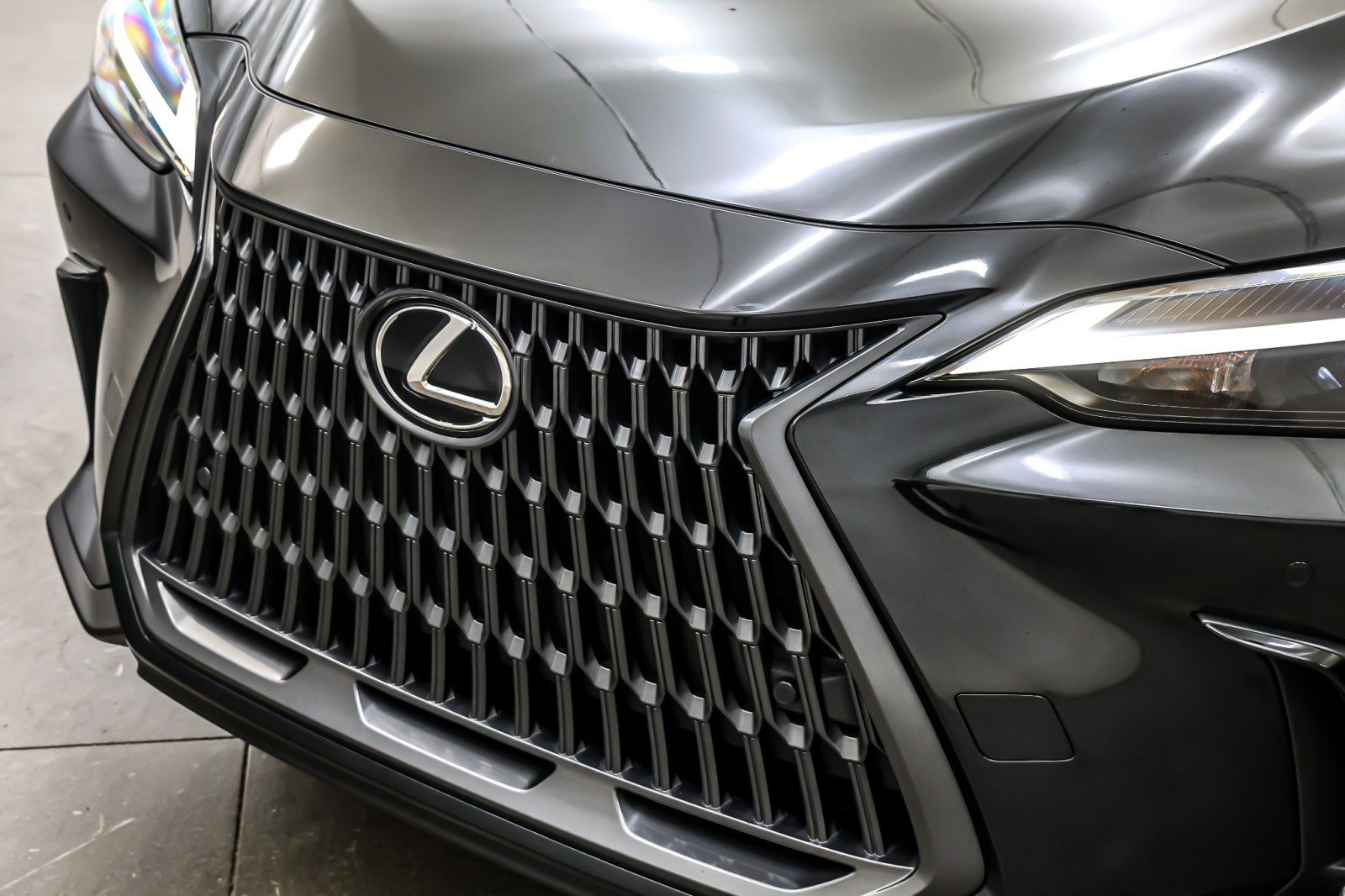 Used 2024 Lexus NX 350h AWD image 14