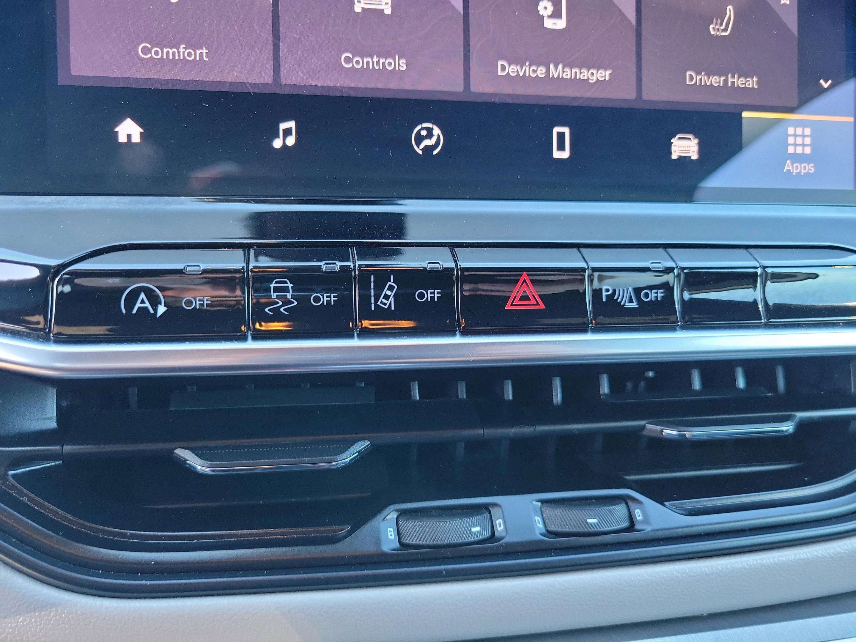 Used 2024 Jeep Compass Limited image 30