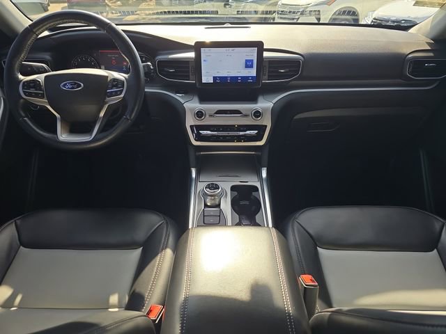 Used 2022 Ford Explorer XLT w/ Equipment Group 202A image 15