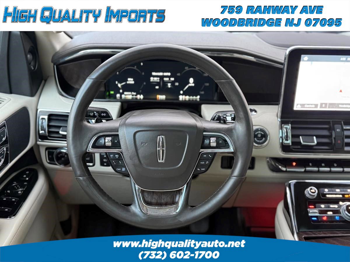 Used 2018 Lincoln Navigator Select w/ Technology Package AWD/4WD image 30