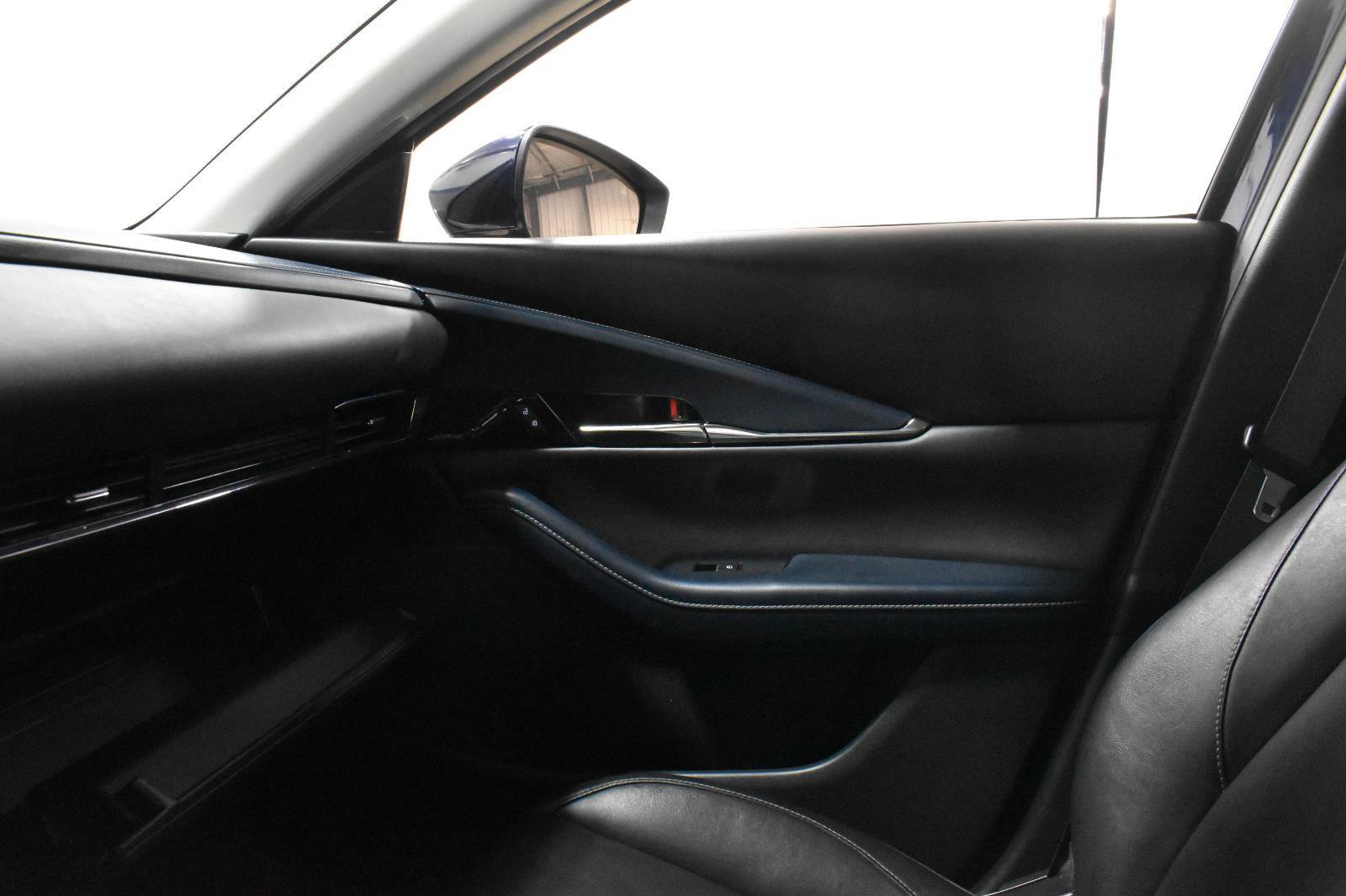 Used 2020 MAZDA CX-30 FWD w/ Preferred Package image 17