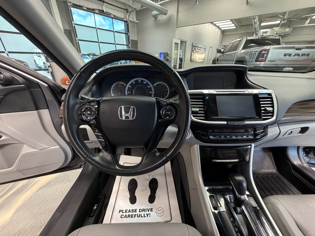 Used 2017 Honda Accord EX-L image 11