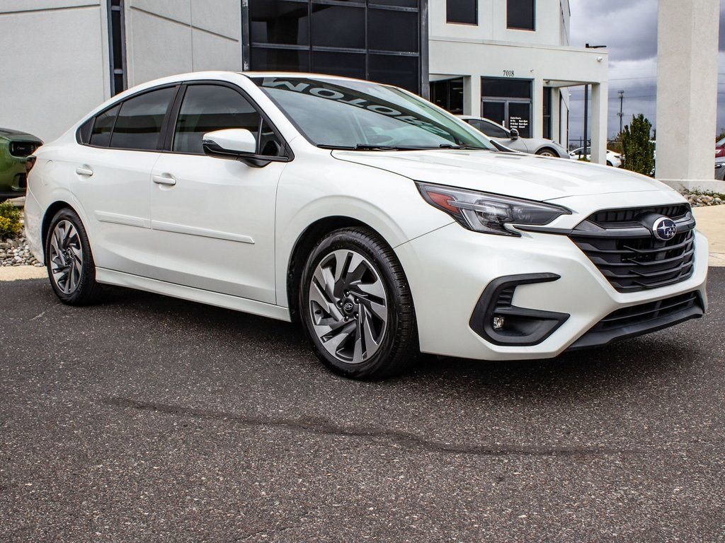 Used 2023 Subaru Legacy Limited image 3